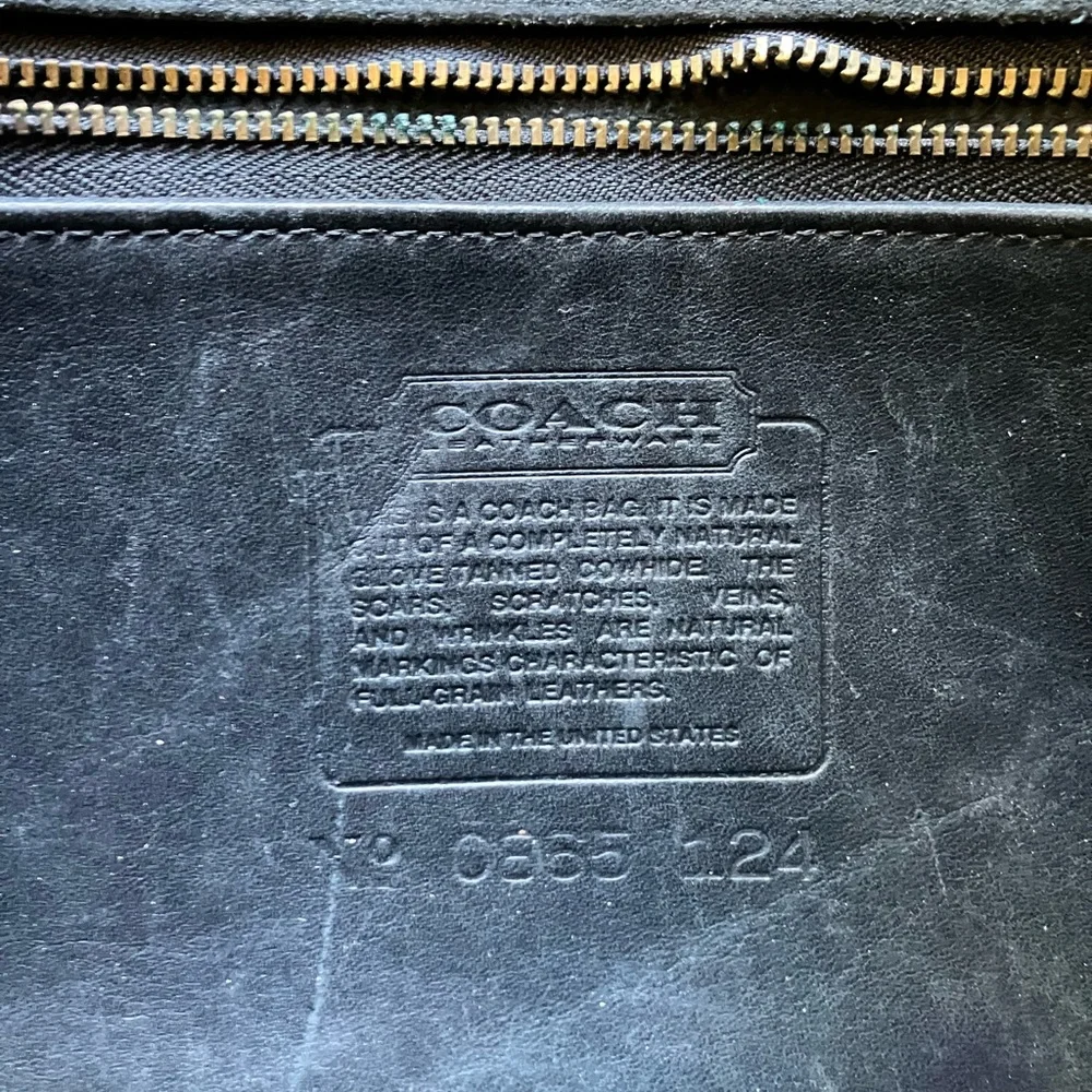 Vintage Coach Black Leather Shoulder Bag